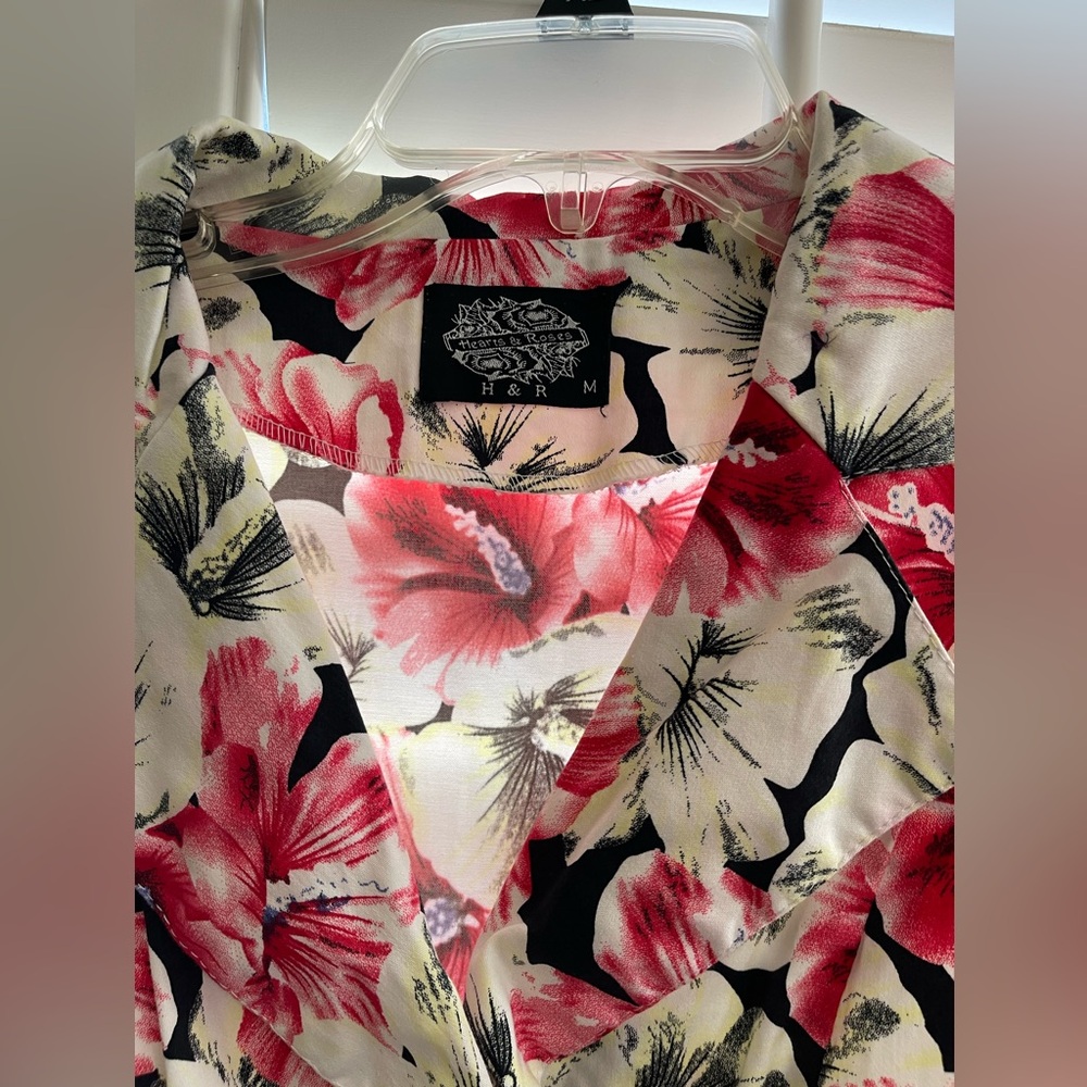 Hearts & Roses Dress - Picture 6 of 6